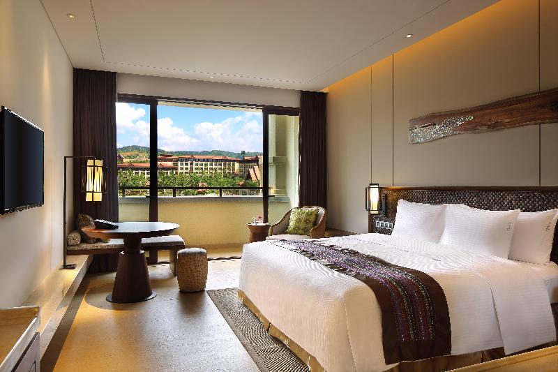 Crowne Plaza Resort Xishuangbanna Parkview image