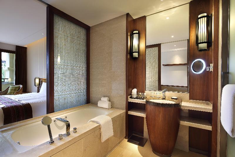 Crowne Plaza Resort Xishuangbanna Parkview image