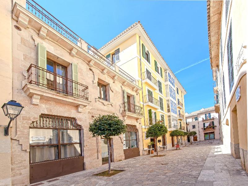 Can Blau Homes image