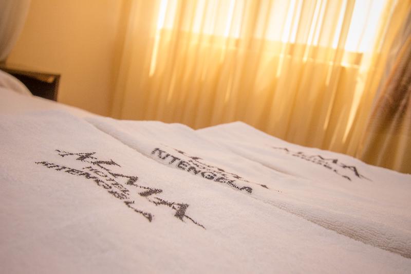 Alma Hotel image