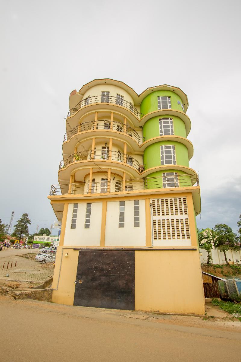 Pel'Arps Hotel & Apartments image