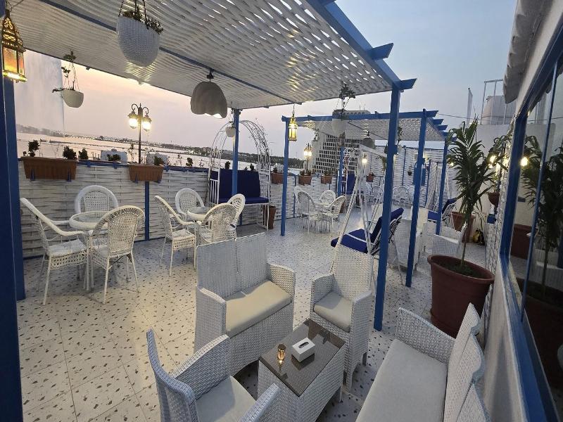 Rahhal Al Bahr Hotel Apartment image