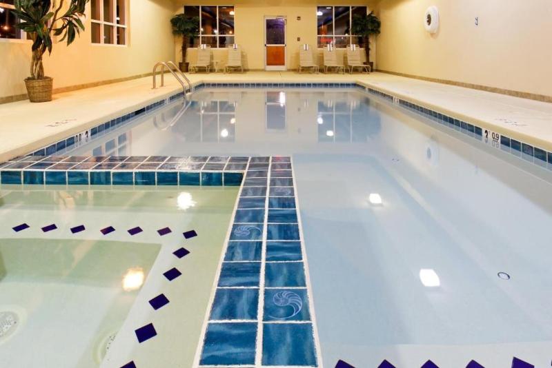Holiday Inn Express & Suites Athens image