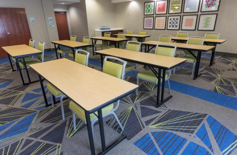 Holiday Inn Express & Suites Athens image