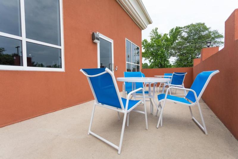 Holiday Inn Express & Suites Athens image