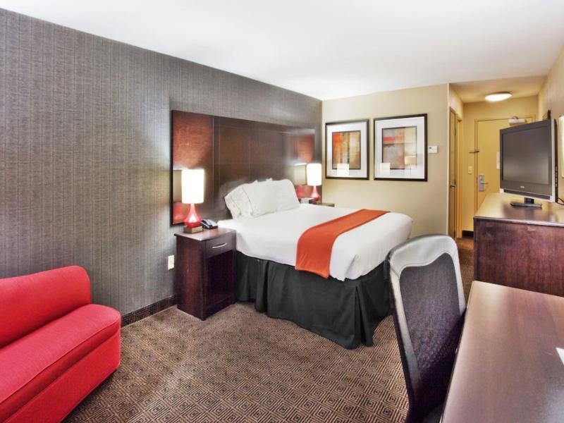 Holiday Inn Express and Suites Atlanta Cumming image