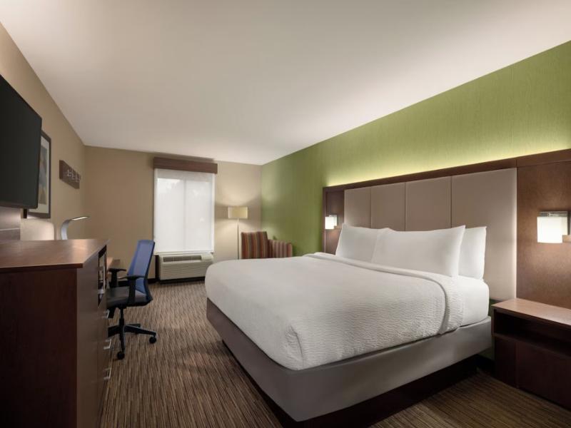Holiday Inn Express and Suites Atlanta Cumming image