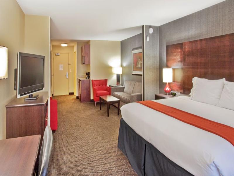 Holiday Inn Express and Suites Atlanta Cumming image