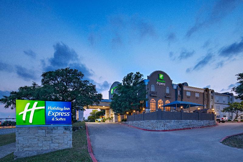 Holiday Inn Express and Suites Cedar Park Nw Austi Cedar Park, TX - Vacationstore.net