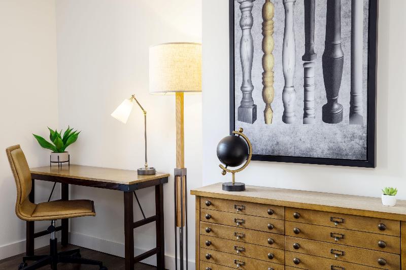 Hotel Indigo Boston Garden image