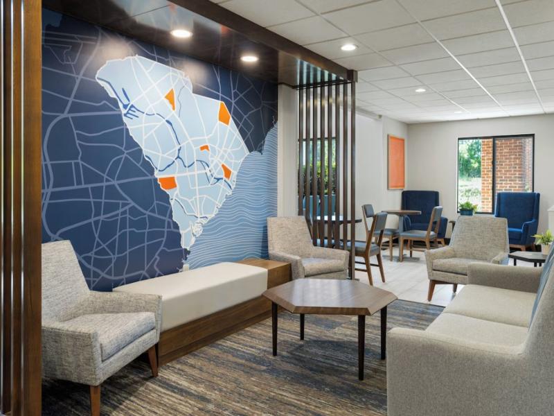 Holiday Inn Express Suites ColumbiaI20 Clemson Rd image