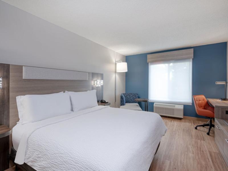 Holiday Inn Express Suites ColumbiaI20 Clemson Rd image