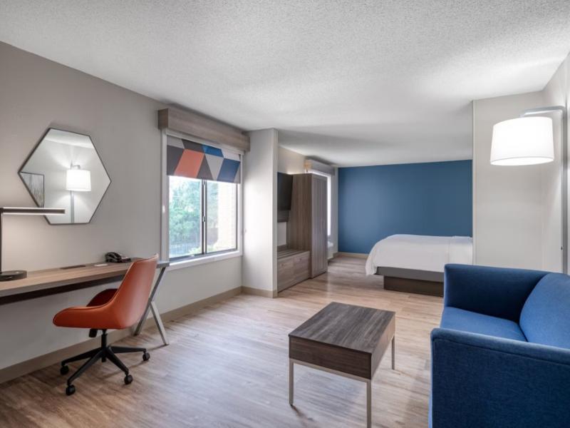 Holiday Inn Express Suites ColumbiaI20 Clemson Rd image