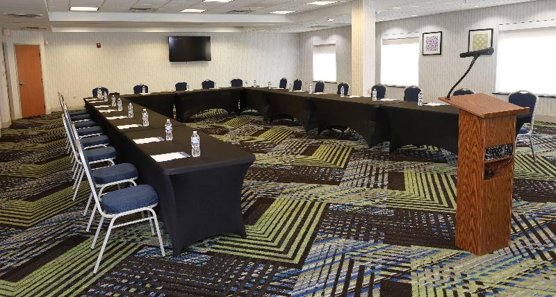 Holiday Inn Express Chicago NorthWaukeganGurnee image