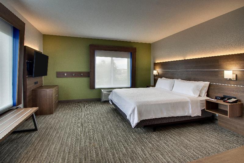 Holiday Inn Express Chicago NorthWaukeganGurnee image