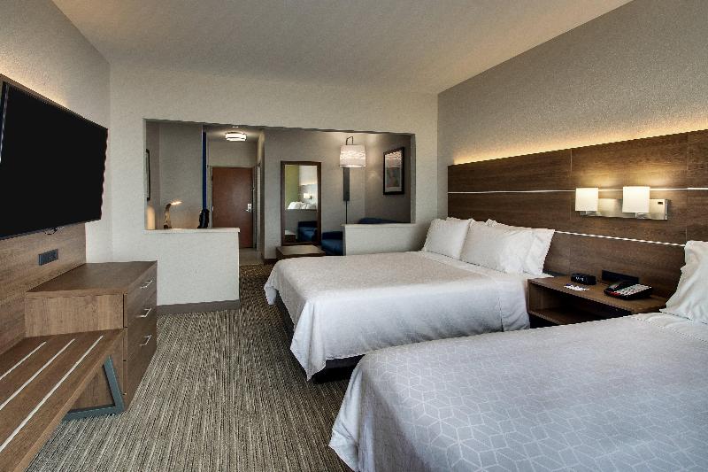Holiday Inn Express Chicago NorthWaukeganGurnee image