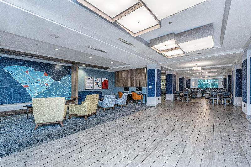 Holiday Inn Express and Suites Charleston Arpt Con image