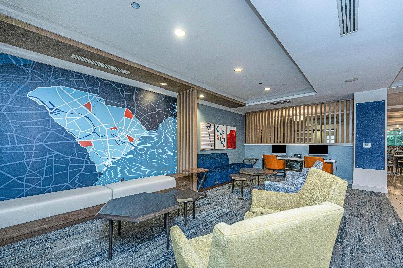 Holiday Inn Express and Suites Charleston Arpt Con image