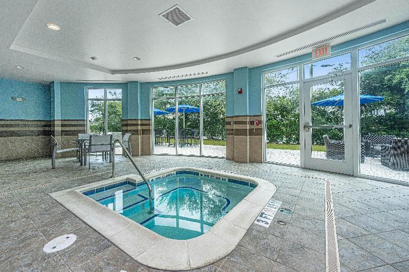 Holiday Inn Express and Suites Charleston Arpt Con image