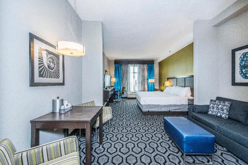 Holiday Inn Express and Suites Charleston Arpt Con image