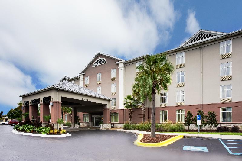 Holiday Inn Express and Suites Charleston Ashley P image