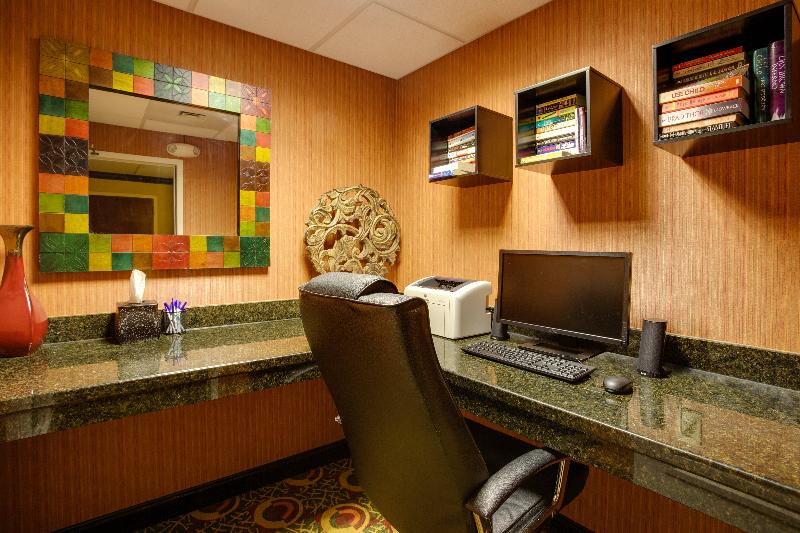 Holiday Inn Express and Suites Charleston Ashley P image