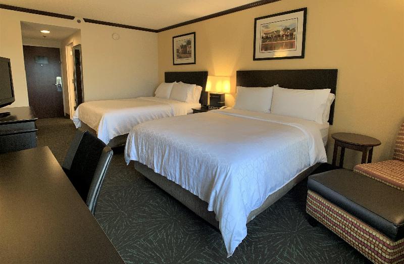 Holiday Inn Express and Suites Charleston Ashley P image
