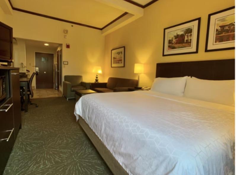 Holiday Inn Express and Suites Charleston Ashley P image