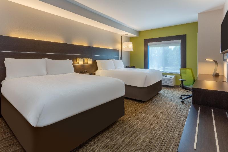 Holiday Inn Express and Suites Charlotte Arrowood photo 9