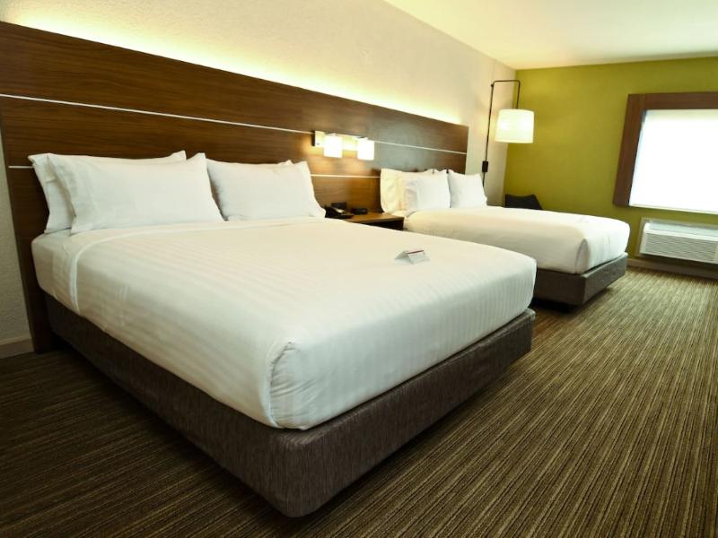 Holiday Inn Express Port ClintonCatawba Island image