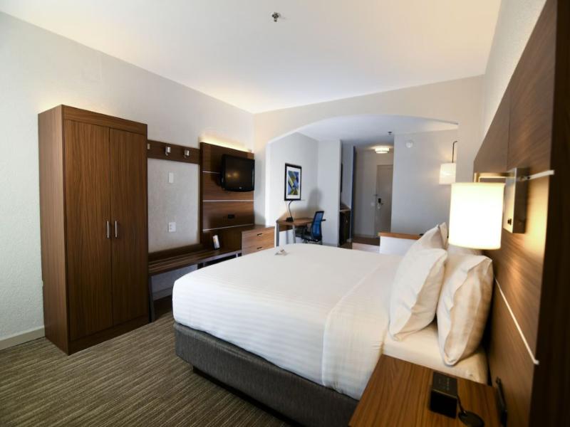 Holiday Inn Express Port ClintonCatawba Island image