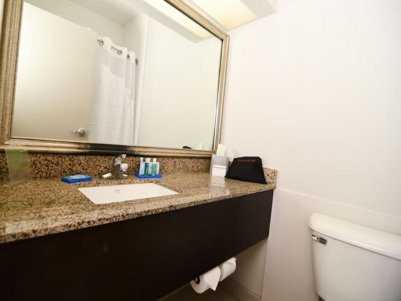 Holiday Inn Express Port ClintonCatawba Island image