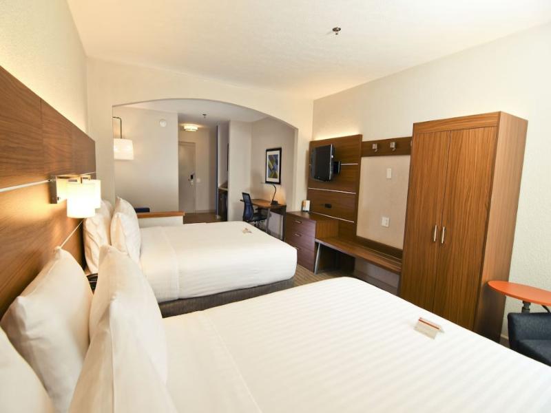 Holiday Inn Express Port ClintonCatawba Island image