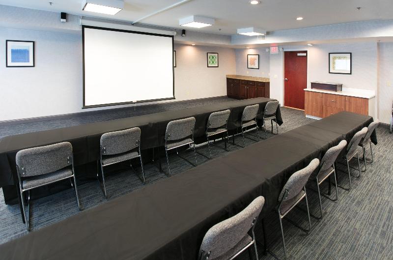 Holiday Inn Express and Suites Cincinnati SE Newpo image