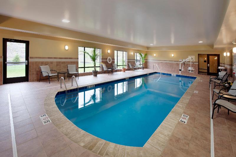 Holiday Inn Express and Suites Clearfield image