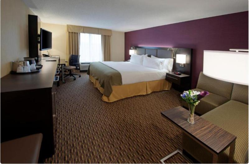 Holiday Inn Express and Suites Clearfield image