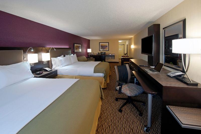 Holiday Inn Express and Suites Clearfield image