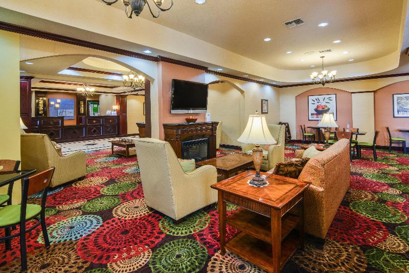 Holiday Inn Express & Suites Terrell By IHG image