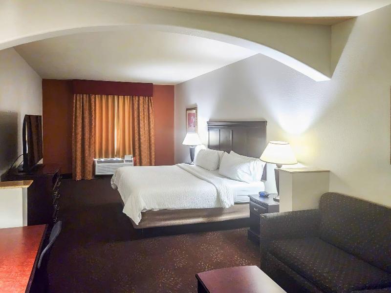 Country Inn & Suites by Radisson, Terrell image