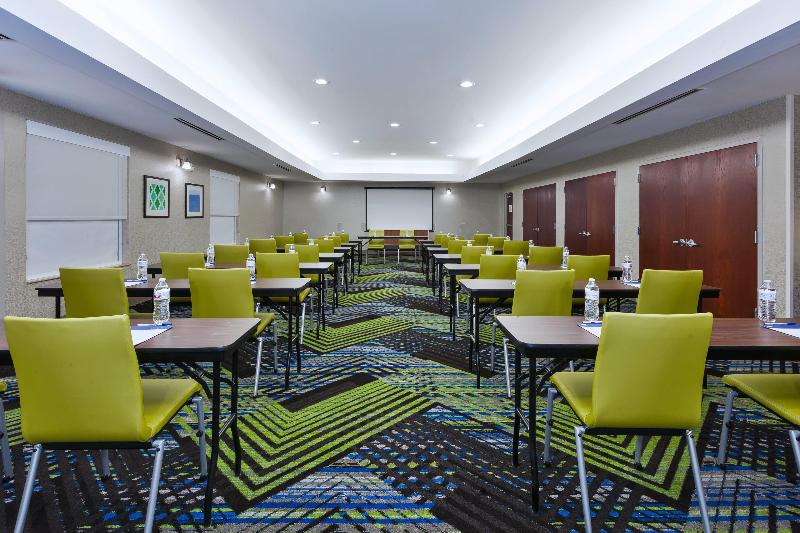 Holiday Inn Express & Suites Dayton South Franklin image