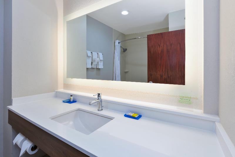 Holiday Inn Express & Suites Dayton South Franklin image