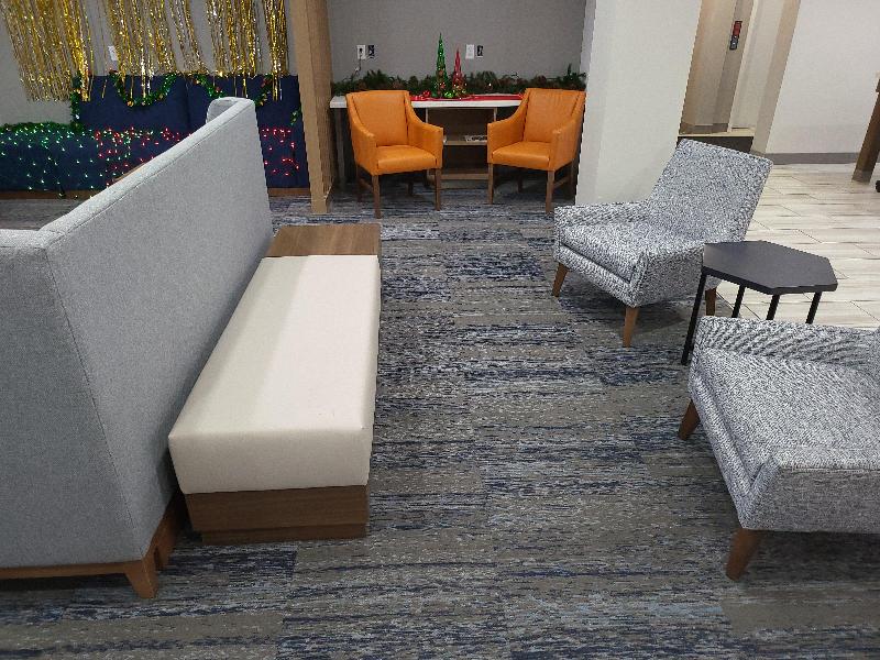 Holiday Inn Express Suites Dayton North Tipp City image