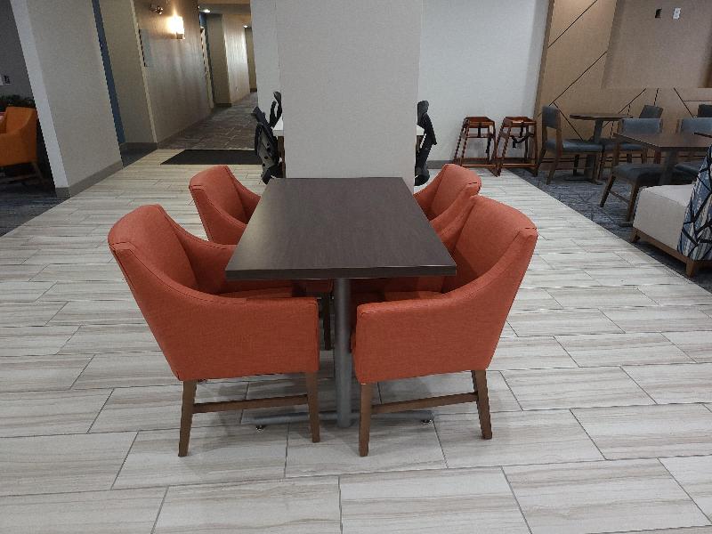Holiday Inn Express Suites Dayton North Tipp City image