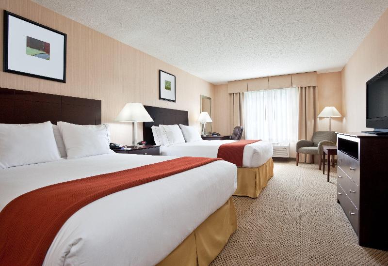 Holiday Inn Express Suites Dayton North Tipp City image