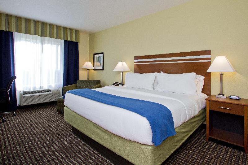 Holiday Inn Express Denver EastPeoria Street photo 10