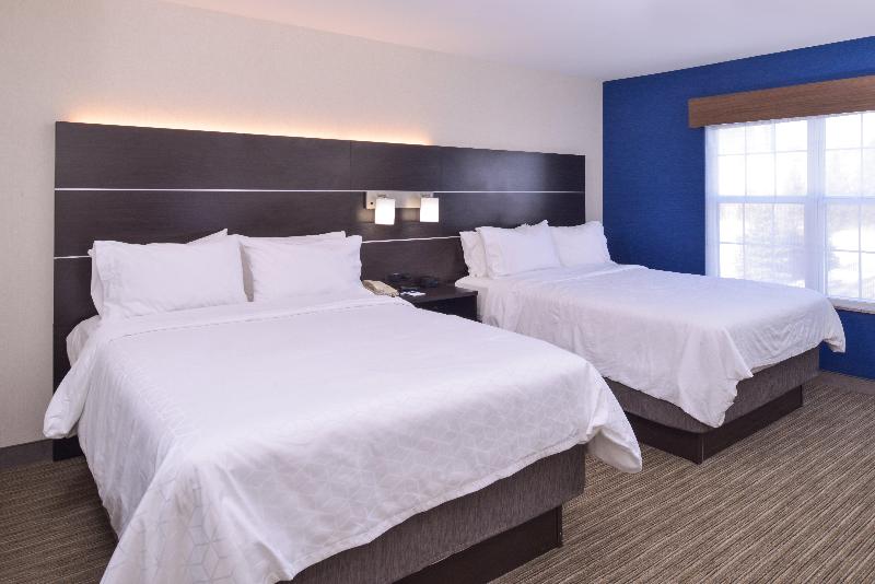 Holiday Inn Express and Suites Southfield Detroit image