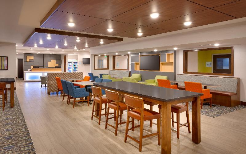 Holiday Inn Express & Suites El Paso I-10 East IHG image