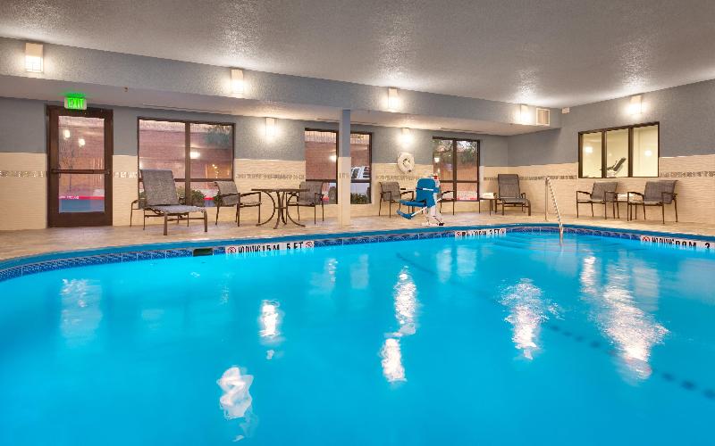 Holiday Inn Express & Suites El Paso I-10 East IHG image