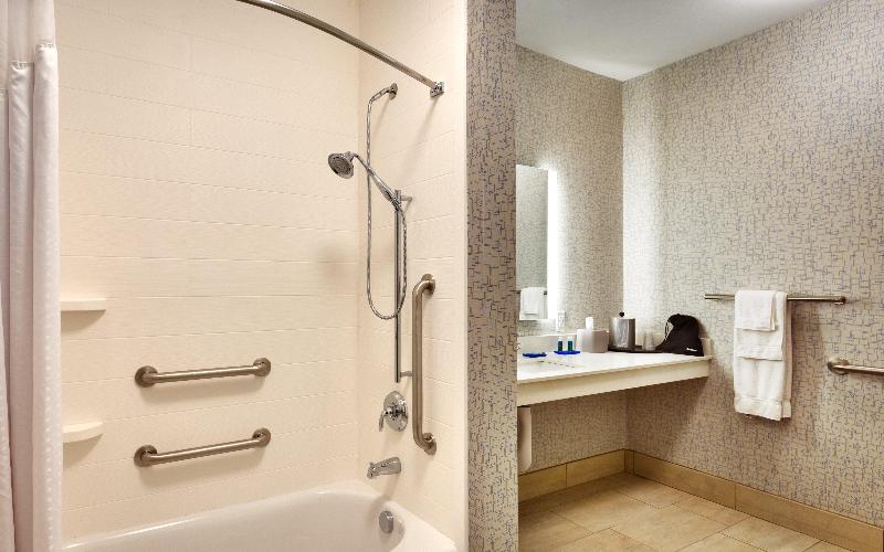 Holiday Inn Express & Suites El Paso I-10 East IHG photo 24