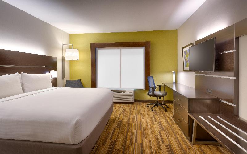 Holiday Inn Express & Suites El Paso I-10 East IHG image